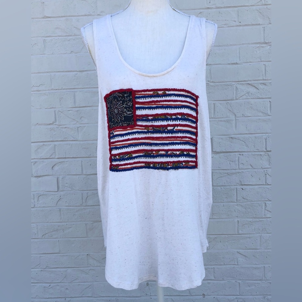 Ladies XL Lucky Brand embellished American flag tank heathered oatmeal white